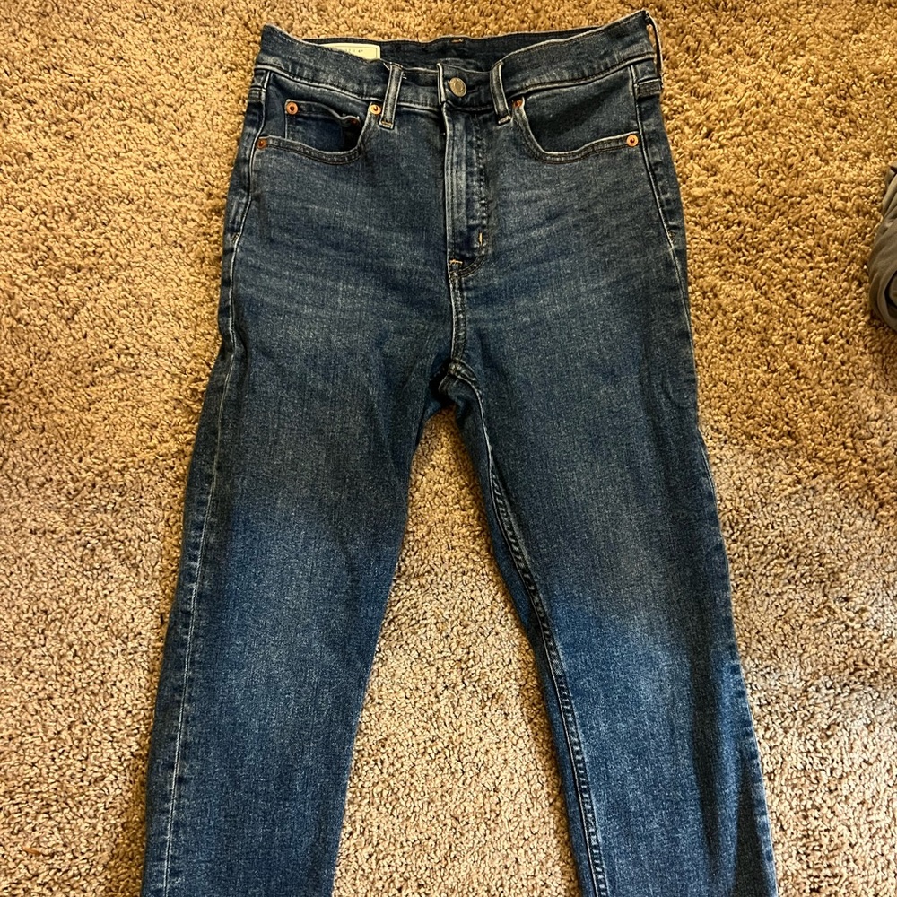 Gap Cigarette High Rise Size 4 Petite